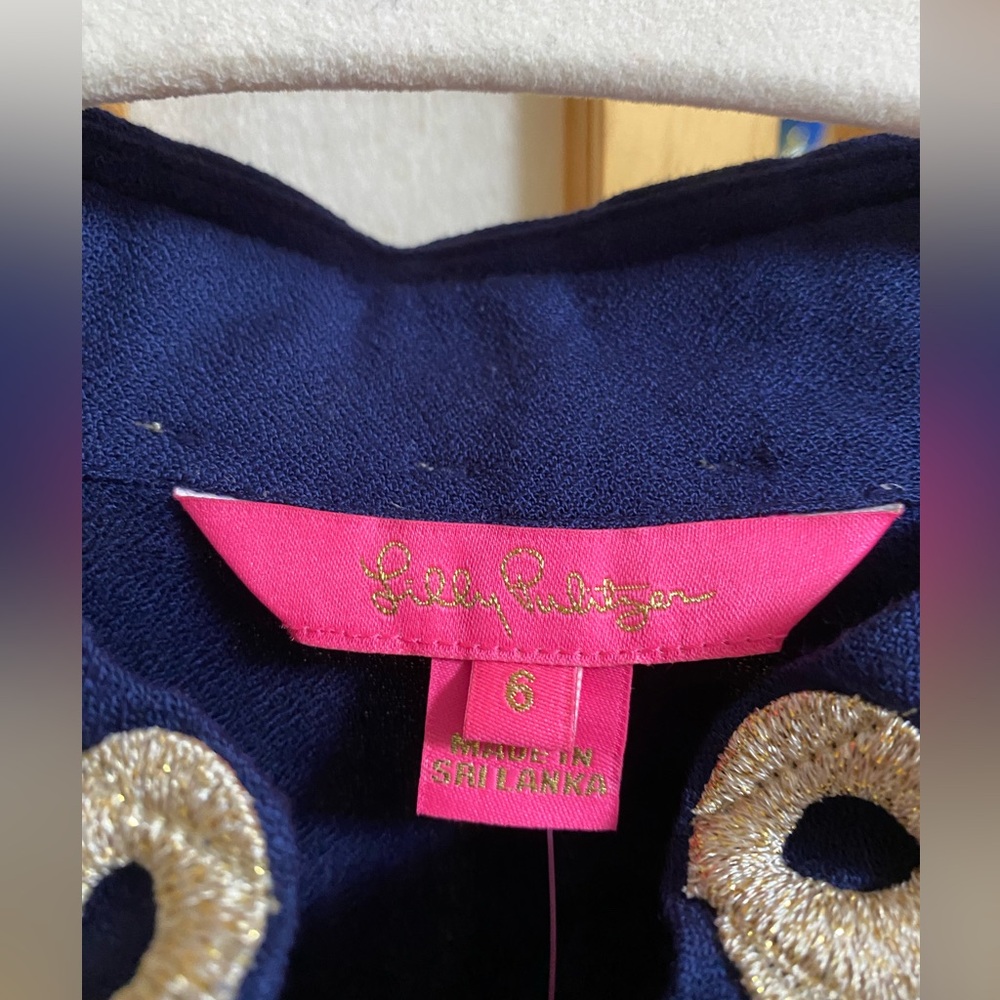 NWT Lilly Pulitzer Jane Shift Dress Preppy True Navy Blue
Coastal Beachy Size 6 - Picture 6 of 9